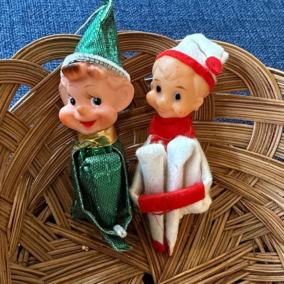 💕 Vintage Christmas Elf Knee Huggers Elf Pixie MCM Set Of 2 - Picture 1 of 16